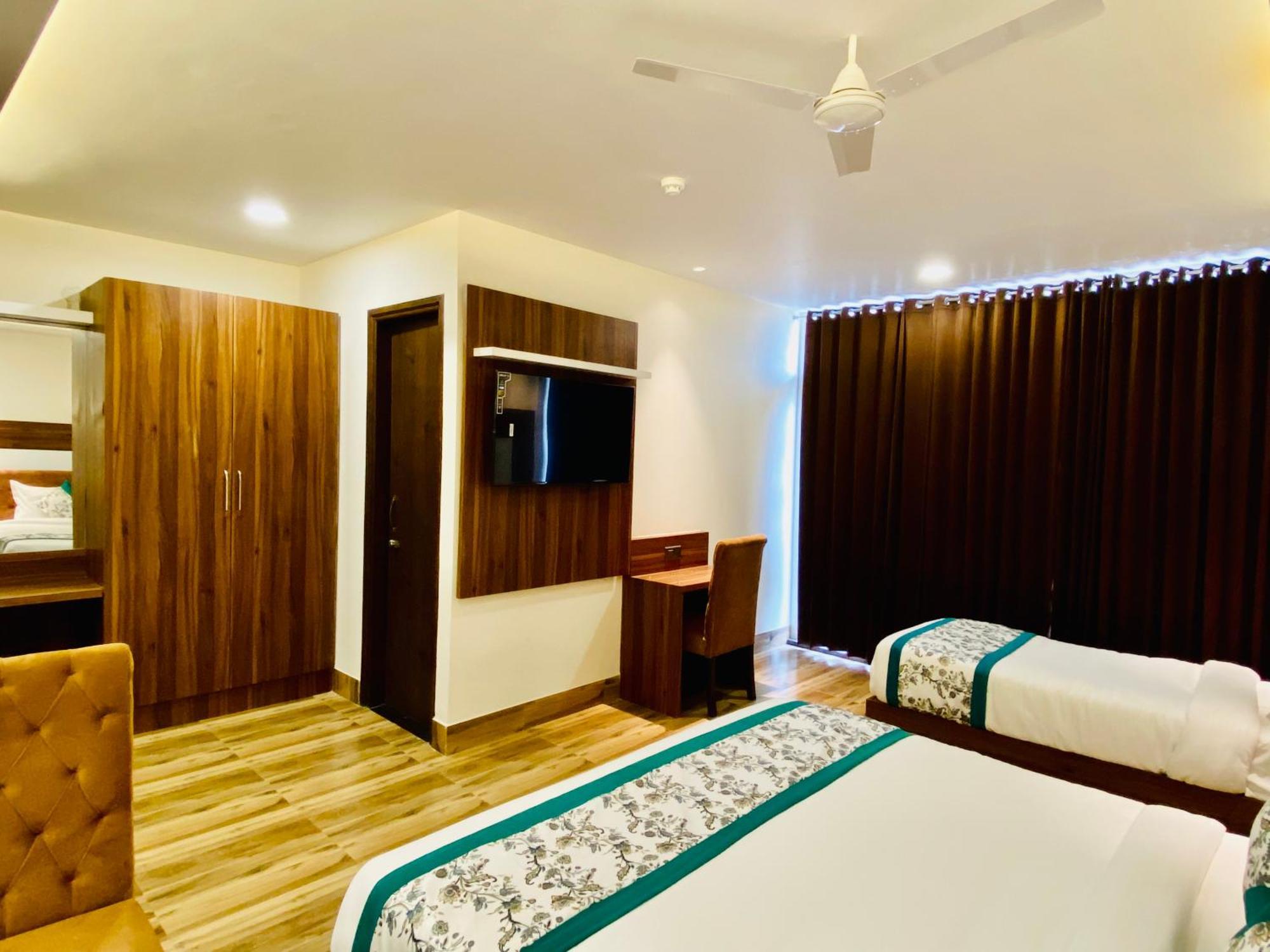Hotel White And Restaurant 300 Mtr From Golden Temple Amritsar Luaran gambar