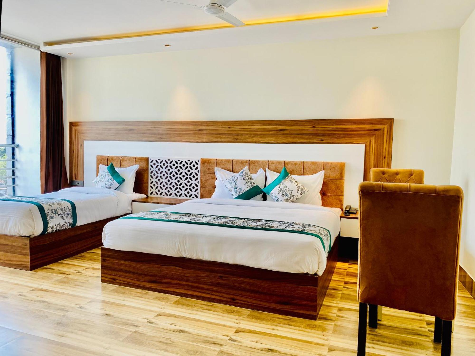Hotel White And Restaurant 300 Mtr From Golden Temple Amritsar Luaran gambar